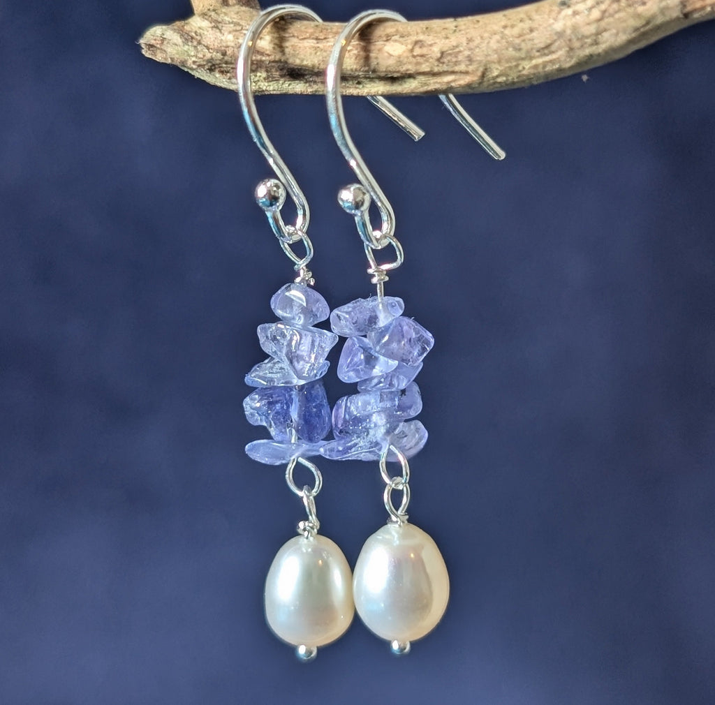 Leaflet drop earrings
